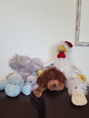 4 Webkinz And 1 Mini Kinz Stuffed Animal Good Used Condition